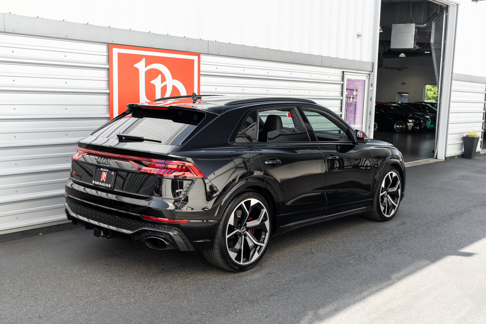 Used 2023 Audi RS Q8 AWD/4WD image 41