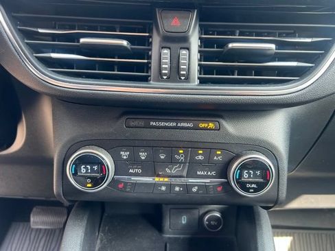 Used 2020 Ford Escape Titanium AWD/4WD image 31
