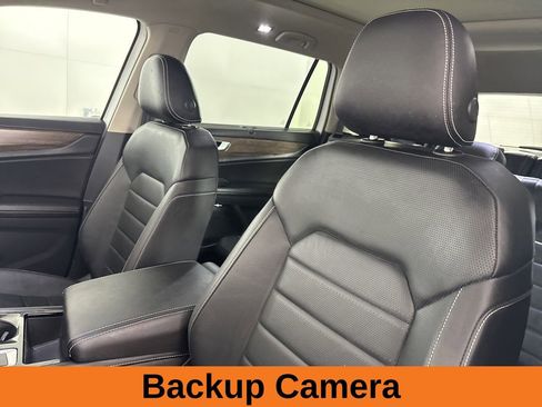 Used 2025 Volkswagen Atlas SEL image 11