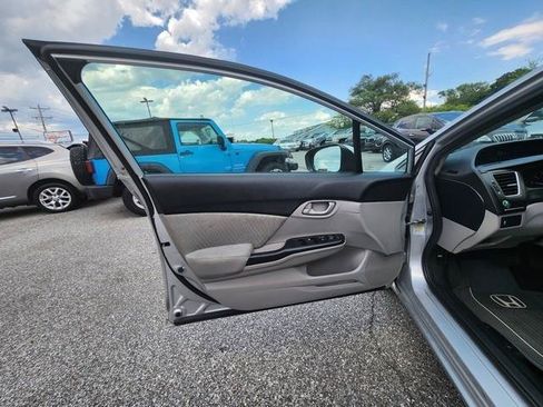 Used 2014 Honda Civic LX image 9