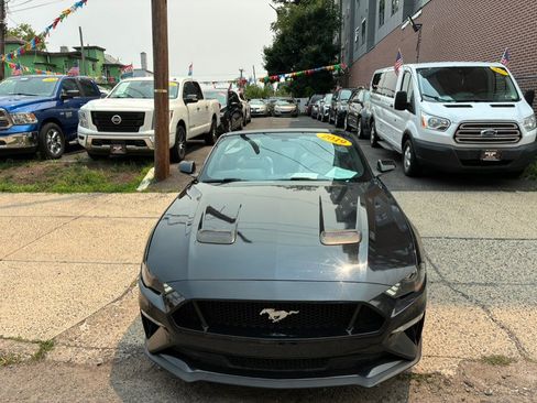 Used 2019 Ford Mustang GT Premium RWD image 17