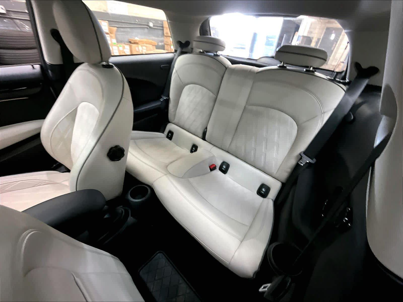Used 2023 MINI Cooper SE FWD image 29