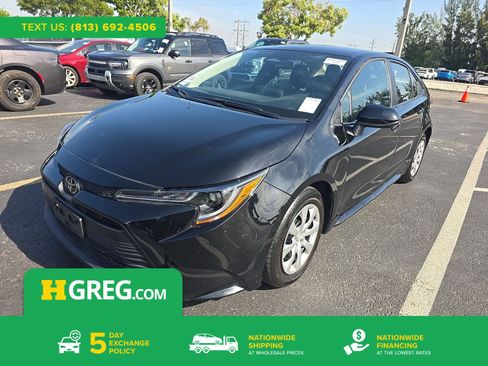 Used 2025 Toyota Corolla LE FWD image 1