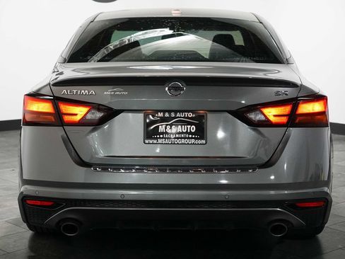 Used 2021 Nissan Altima 2.5 SR FWD image 4