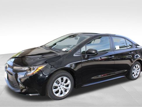 New 2026 Toyota Corolla LE FWD image 6