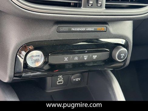 Used 2025 Ford Escape Active w/ Tech Pack #1 FWD image 28