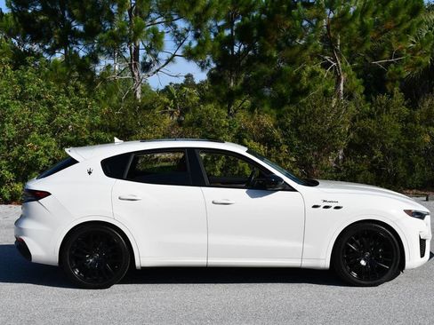 Used 2022 Maserati Levante Modena AWD/4WD image 39