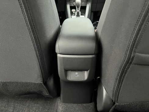 New 2025 Nissan Versa SR w/ Trunk Package image 32