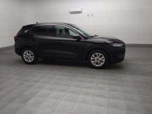 Used 2023 Ford Escape Active w/ Cold Weather Package FWD image 11