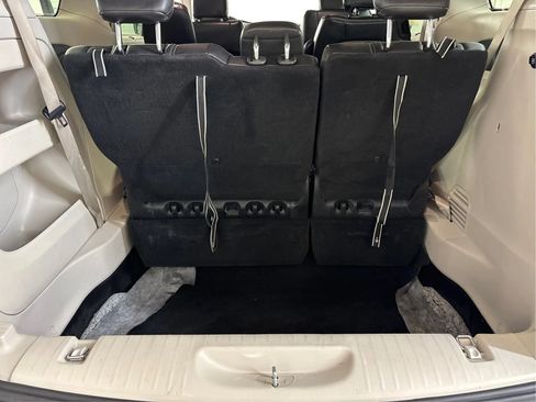 Used 2022 Chrysler Pacifica Touring-L FWD image 16