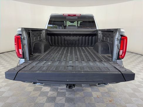 Used 2025 GMC Sierra 1500 AT4 w/ Technology Package AWD/4WD image 27