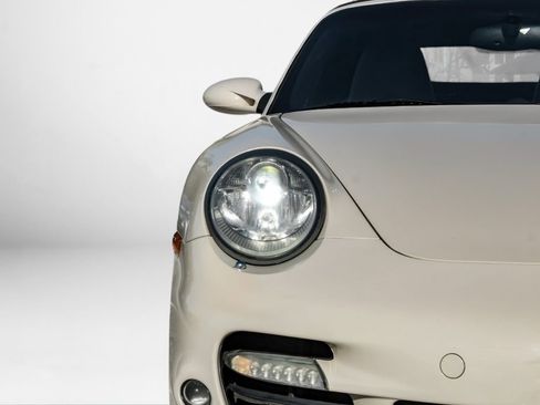 Used 2009 Porsche 911 Turbo image 43