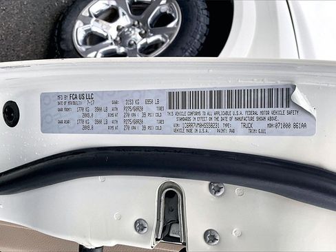 Used 2017 RAM 1500 Laramie w/ Convenience Group image 36