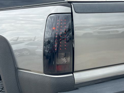 Used 2007 Chevrolet Silverado 2500 LT w/ Heavy-Duty Power Package image 64