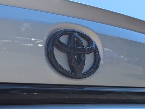 Used 2022 Toyota Corolla SE image 26