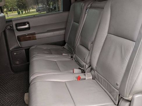 Used 2008 Toyota Sequoia Limited w/ Cold Area Pkg AWD/4WD image 14
