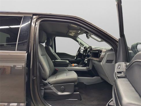 Used 2024 Ford F150 XLT w/ Mobile Office Package image 33