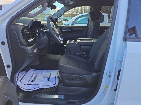 New 2026 GMC Sierra 1500 Elevation image 13