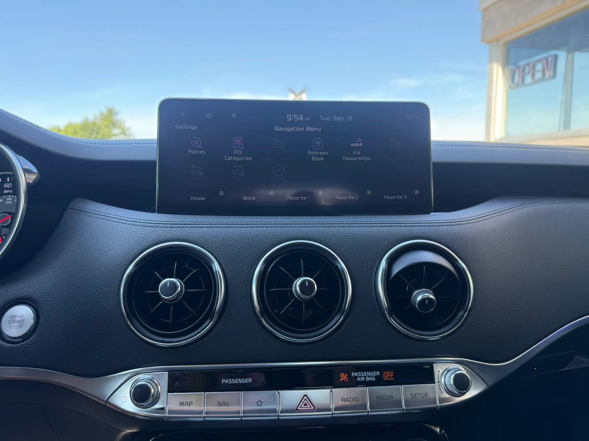 Used 2022 Kia Stinger GT1 AWD/4WD image 16