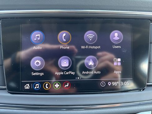 Used 2021 Buick Enclave Essence image 37