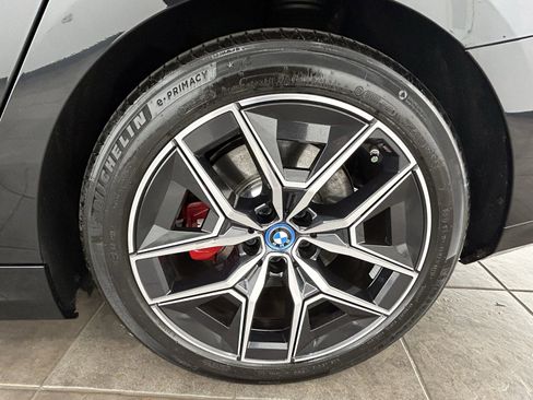 Used 2024 BMW i5 eDrive40i w/ M Sport Package image 36