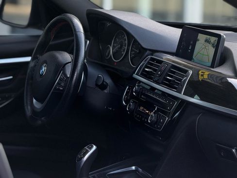 Used 2017 BMW 330i 330i Sedan South Africa image 14