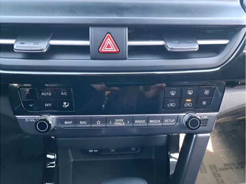 Used 2024 Kia Seltos S AWD/4WD image 15