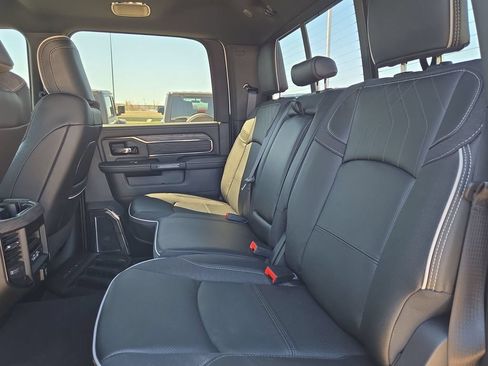 New 2025 RAM 2500 Limited AWD/4WD image 24