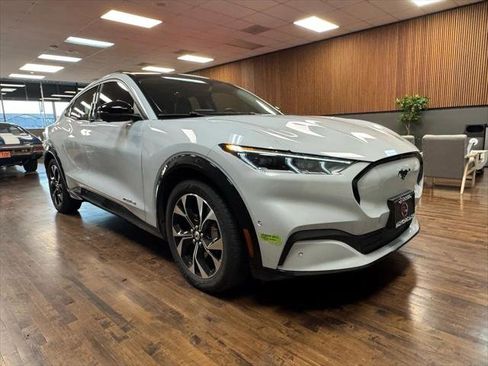 Used 2023 Ford Mustang Mach-E Premium image 7