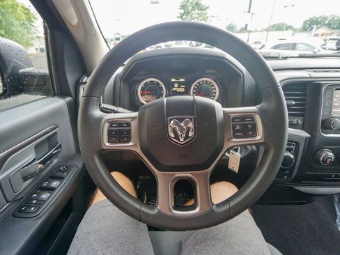 Used 2024 RAM 1500 Classic SLT image 20