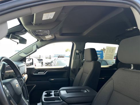 Used 2022 Chevrolet Silverado 1500 LT image 11