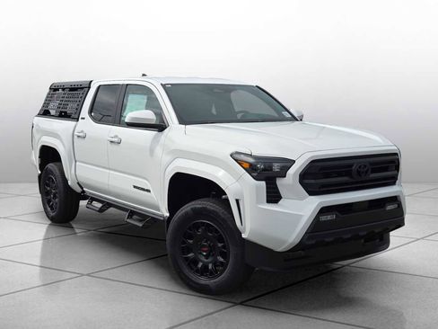 New 2025 Toyota Tacoma SR5 image 2