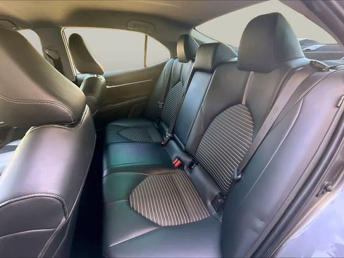 Used 2022 Toyota Camry SE FWD image 20