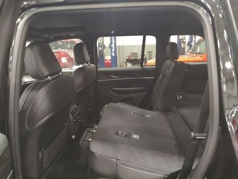 New 2026 Jeep Grand Cherokee Laredo image 14