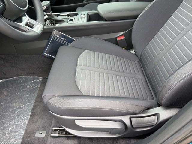 New 2026 Kia K5 LXS FWD image 12
