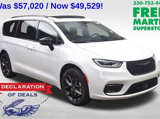 New 2026 Chrysler Pacifica Limited w/ S Appearance Package 360° Tour