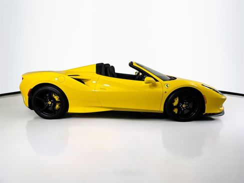 Certified 2021 Ferrari F8 Tributo image 8