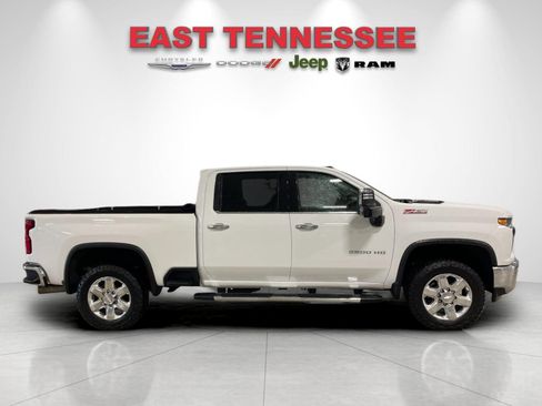 Used 2020 Chevrolet Silverado 2500 LTZ w/ LTZ Plus Package AWD/4WD image 2