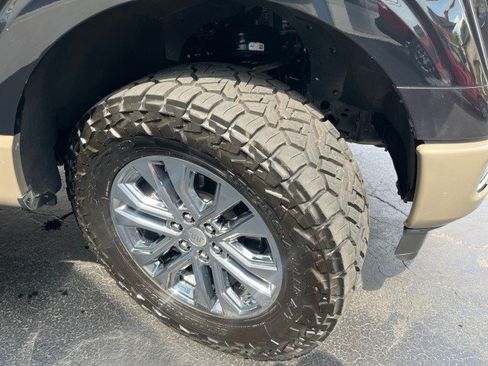 Used 2025 Ford F150 King Ranch AWD/4WD image 17