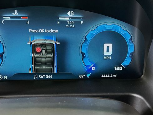 Used 2025 Ford Bronco Outer Banks w/ Sasquatch Package image 19