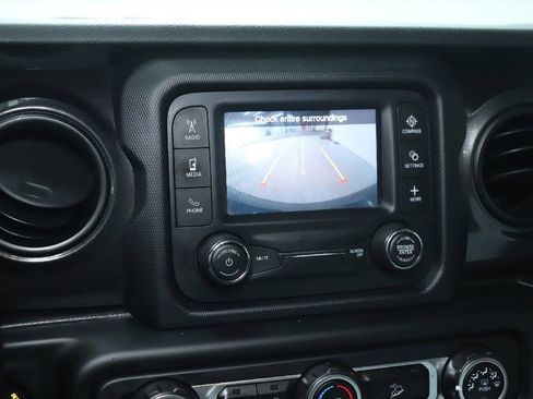 Used 2020 Jeep Wrangler Unlimited Sport image 27