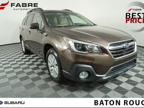 Used 2019 Subaru Outback 2.5i Premium image 1
