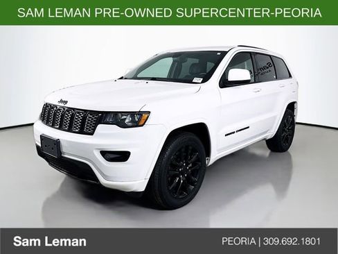 Used 2018 Jeep Grand Cherokee Altitude AWD/4WD image 3