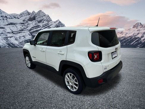 New 2023 Jeep Renegade Latitude image 36