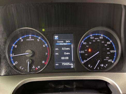 Used 2018 Toyota RAV4 LE image 20