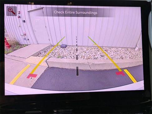 New 2025 Jeep Grand Cherokee Limited w/ Black Appearance Package image 19