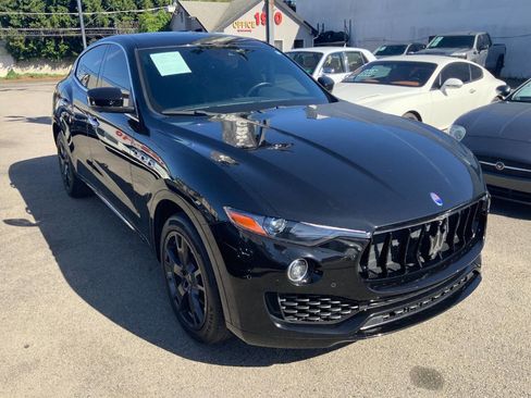 Used 2019 Maserati Levante AWD/4WD image 3