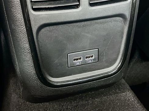 Used 2022 Chrysler 300 S image 35