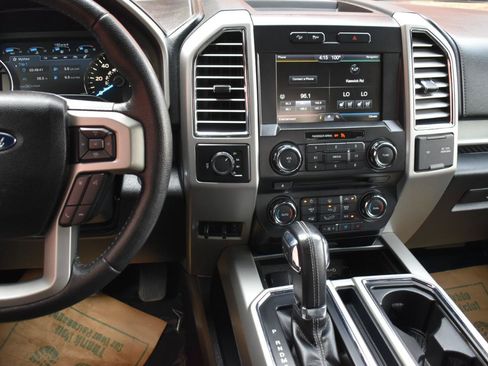 Used 2015 Ford F150 Lariat AWD/4WD image 25