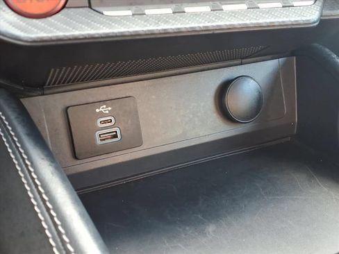 Used 2025 Ford Mustang GT Premium RWD image 25